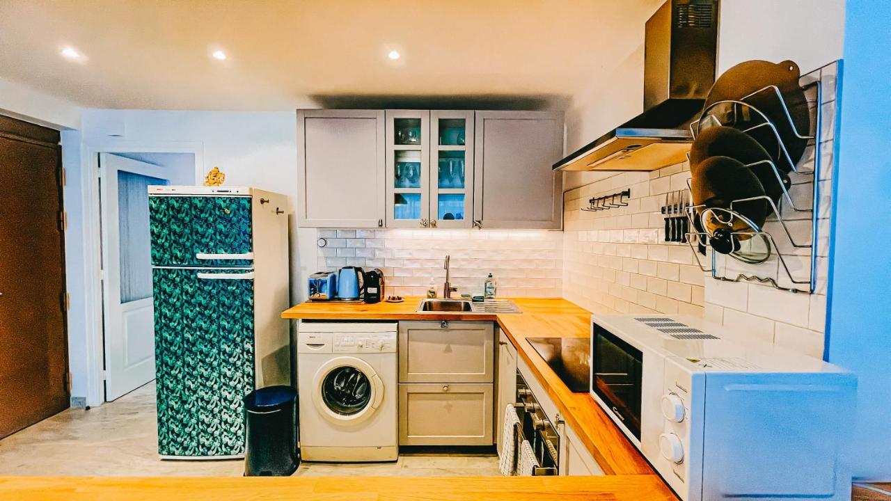 Elegant, Spacious, Central Apartment Ница Екстериор снимка